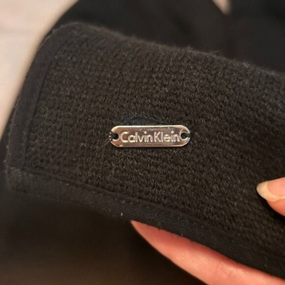 Black Calvin Klein Ruana - Picture 4 of 4